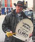 [Steve A with bogseat clam prop]